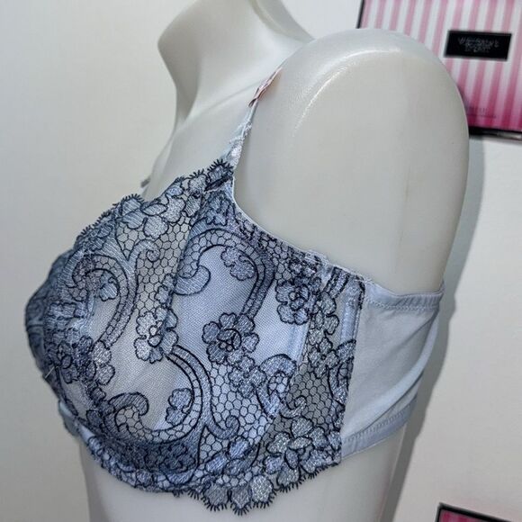 🔥Victoria's Secret Blue Lace Lingerie Set Sz 40C //XL New - Picture 7 of 10